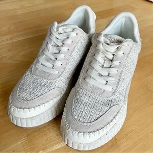 Universal Thread Women's White & Cream Sneakers